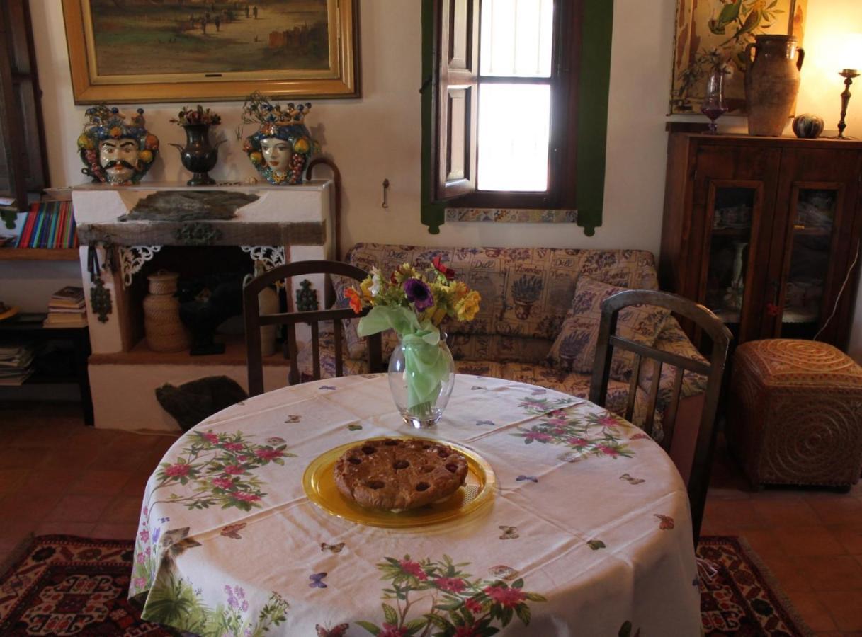 Il Corbezzolo Suite Appartament カステッルッツォ エクステリア 写真